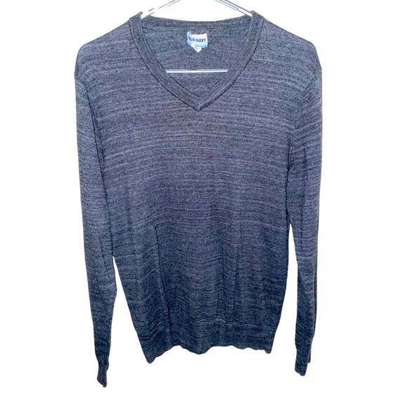 Old navy sweater. Size medium. - Picture 1 of 1